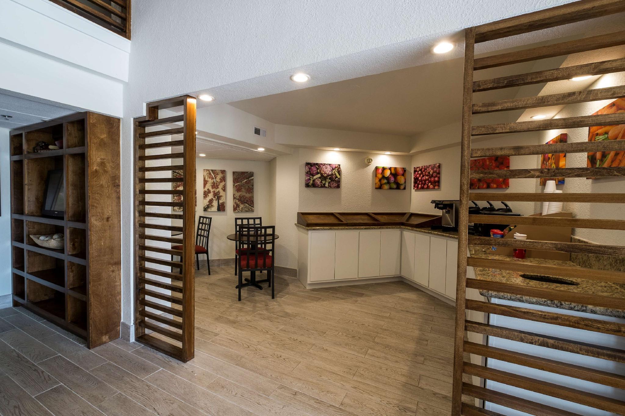 Red Roof Inn Plus+ Houston - Energy Corridor Εξωτερικό φωτογραφία