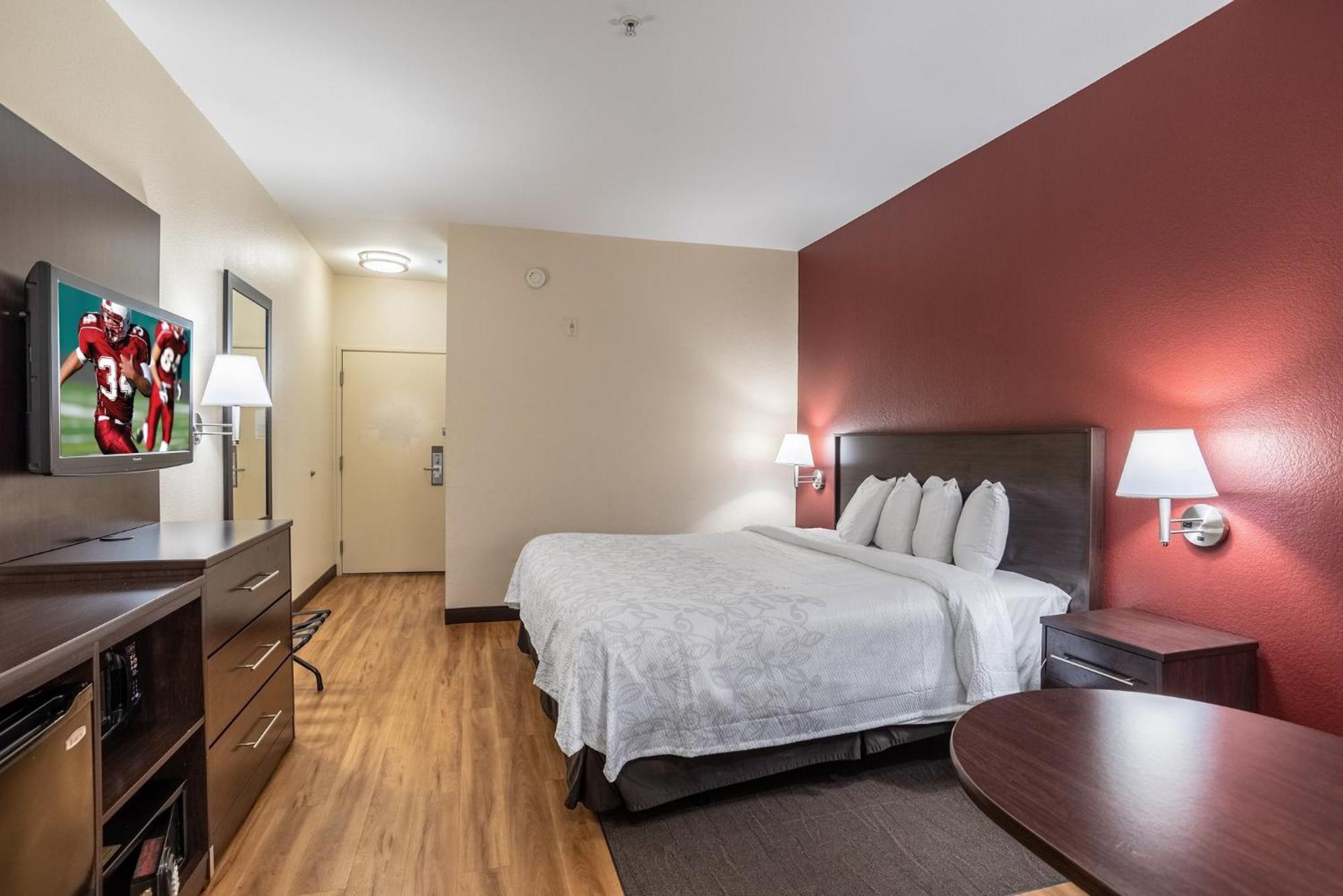 Red Roof Inn Plus+ Houston - Energy Corridor Εξωτερικό φωτογραφία