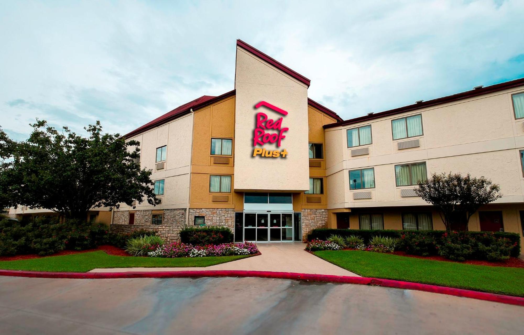 Red Roof Inn Plus+ Houston - Energy Corridor Εξωτερικό φωτογραφία